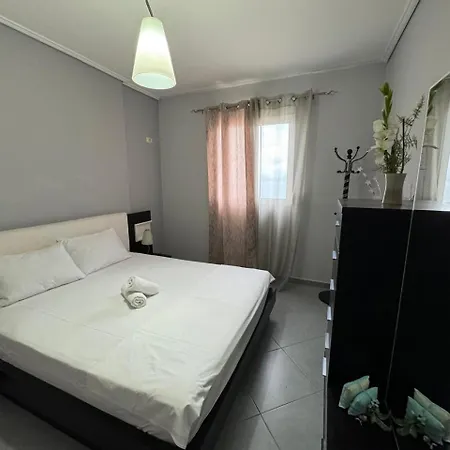 Apartment Gloal Sea View Sarande